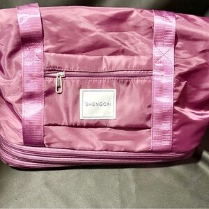 Women's Expanding Travel Bag